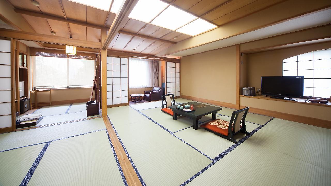 Yugashima Tatsuta Hotel Izu  Exterior photo