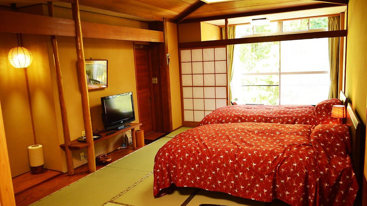 Yugashima Tatsuta Hotel Izu  Exterior photo